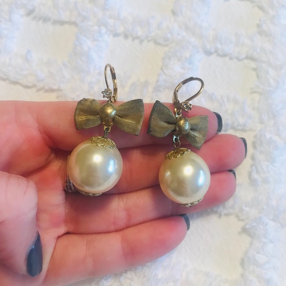 Betsey Johnson Jewelry - Betsey Johnson Gold Bow Pearl Earrings
